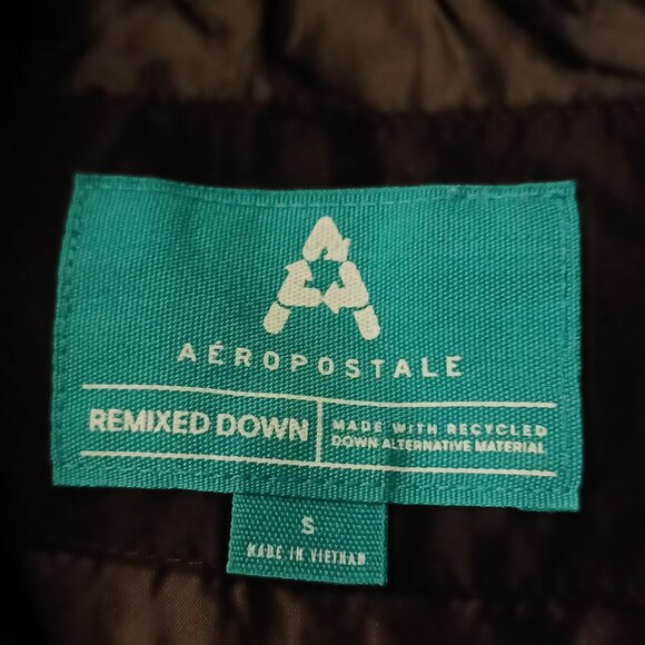 Aeropostale black puffer vest size Small - Picture 4 of 4